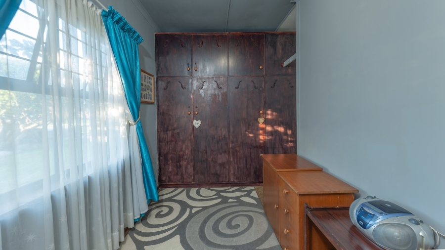 4 Bedroom Property for Sale in Struisbaai Western Cape